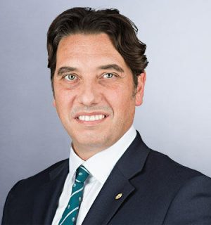 Elliott King